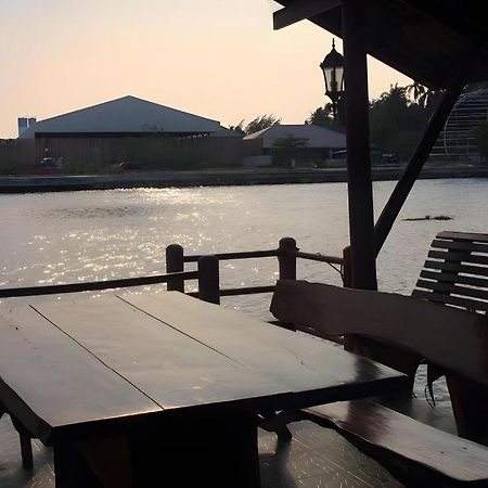 Ruennamyen Resort Amphawa Samut Songkhram Экстерьер фото