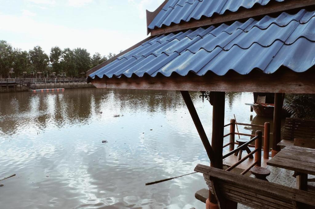 Ruennamyen Resort Amphawa Samut Songkhram Экстерьер фото