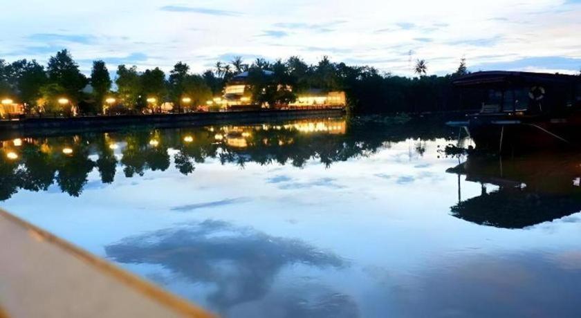 Ruennamyen Resort Amphawa Samut Songkhram Экстерьер фото